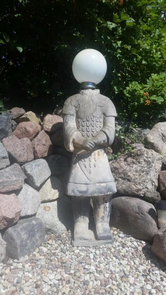 Mój Terakotowy Żołnierz ze światłą głową.jpg