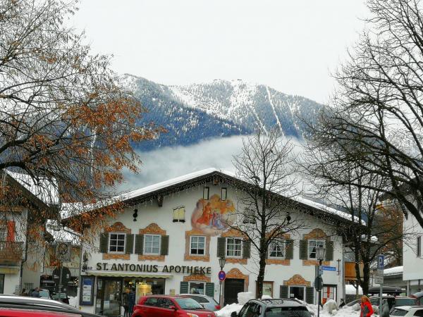 Garmisch, apteka z końca XVIII wieku.jpg