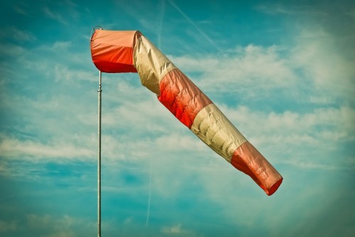 wind-sock-1696481.thumb.jpg.1edb32fdf8d49d193a1f928915cebd4c.jpg