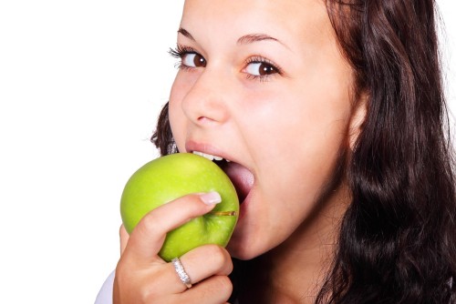 apple-15687.thumb.jpg.9aedbf92929b3eab6bada06c79f6cb47.jpg